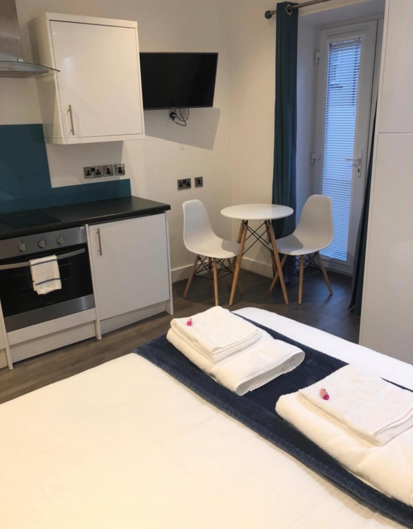 Foxhouse Studio Apartments Plymouth Bagian luar foto